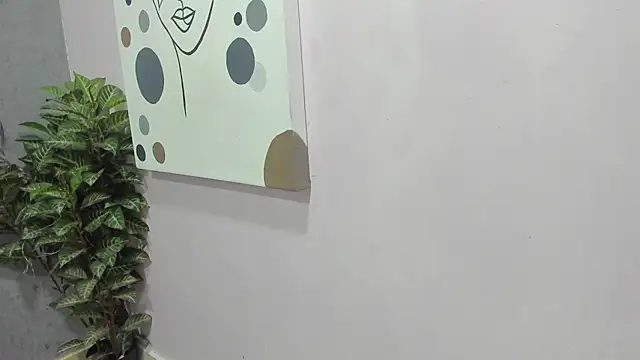 Tiffany mendez online show from December 20, 12:08 pm