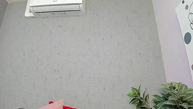 Tiffany mendez online show from March 25, 12:04 pm