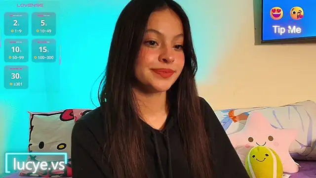 LucyEvans  online show from November 17, 4:05 am