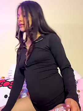 LucyEvans  online show from October 27, 6:14 am