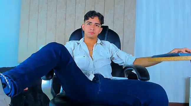 Muichiro tokito1 online show from February 27, 4:02 am