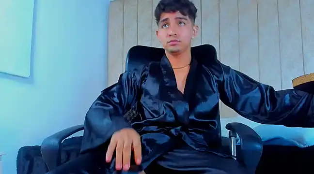 Muichiro tokito1 online show from February 15, 7:27 am