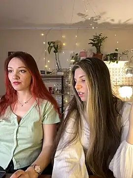 Annie aww online show from March 8, 8:14 pm