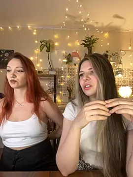 Annie aww online show from March 4, 7:32 pm