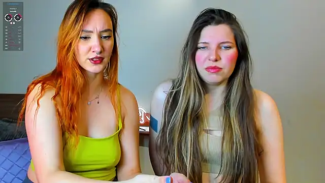 Annie aww online show from December 12, 10:20 pm