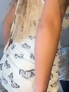 amanda-medrano1 online show from February 27, 3:26 pm