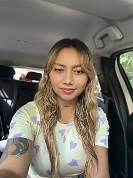 amanda-medrano1 online show from May 12, 2:12 pm
