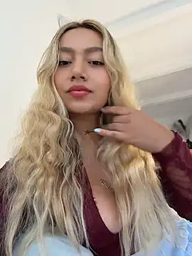 Snapshot of amanda-medrano1 chatting on July 7, 2:09 pm amanda-medrano1 online show from July 7, 2:09 pm