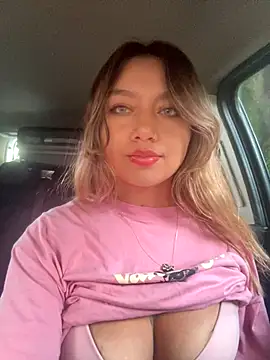 amanda-medrano1 online show from December 22, 5:02 pm