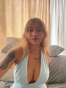 amanda-medrano1 online show from February 24, 2:51 pm