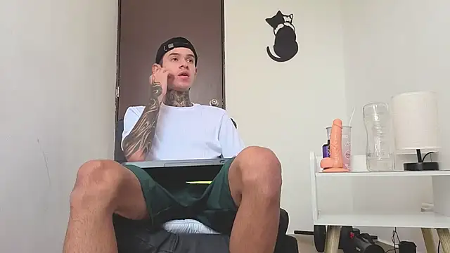 Saturno v online show from November 6, 11:03 am