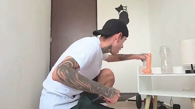 Saturno v online show from November 13, 10:41 am