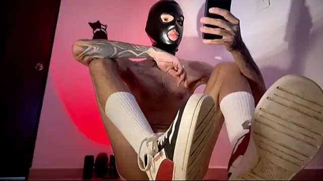 Saturno v online show from October 30, 11:08 am