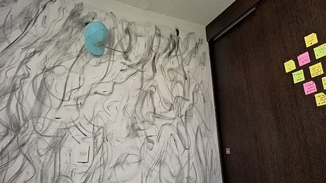 Snapshot of Saturno_v chatting on February 18, 12:23 pm Saturno v online show from February 18, 12:23 pm