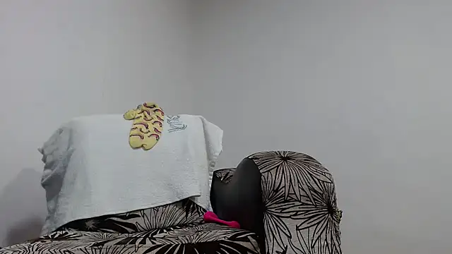 Sexy-Favgirl online show from October 27, 9:10 am