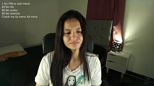 Snapshot of ChloeSanchezx chatting on July 2, 3:23 am ChloeSanchezx online show from July 2, 3:23 am