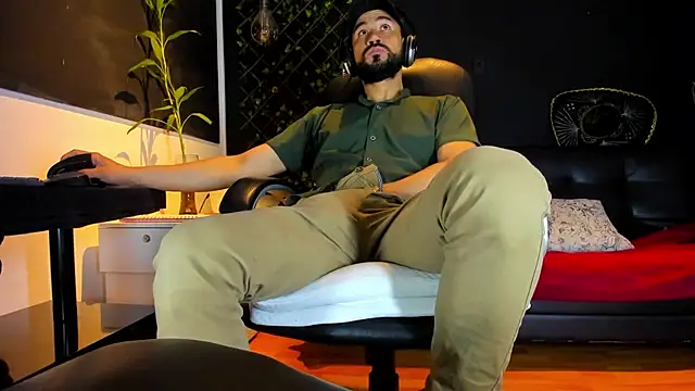 alessandro wye online show from February 24, 6:14 am