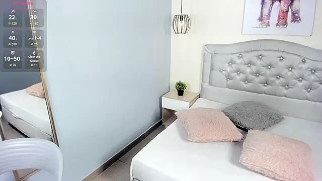 escarleth   online show from April 9, 11:49 am