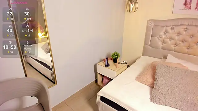 escarleth   online show from November 19, 12:38 pm