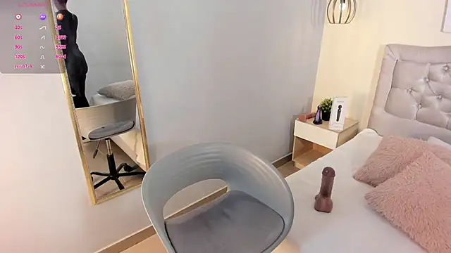 Snapshot of escarleth__ chatting on July 21, 12:50 pm escarleth online show from July 21, 12:50 pm