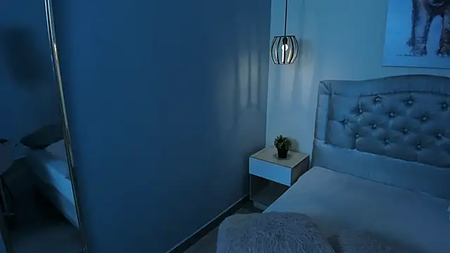 escarleth   online show from March 13, 11:59 am