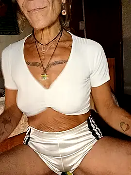 Snapshot of sabinytahot chatting on February 19, 5:38 am sabinytahot online show from February 19, 5:38 am