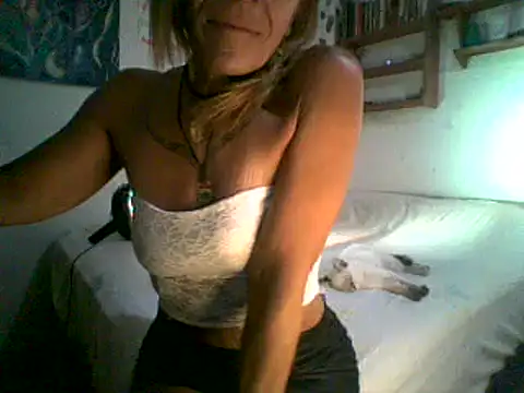 Snapshot of sabinytahot chatting on January 11, 2:09 am sabinytahot online show from January 11, 2:09 am