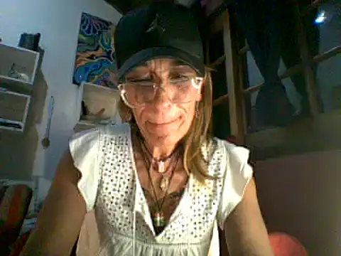 Snapshot of sabinytahot chatting on December 3, 2:31 am sabinytahot online show from December 3, 2:31 am