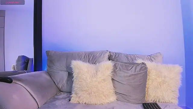 alanajonhsonm online show from November 14, 5:33 am