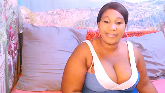 Snapshot of SexcGals chatting on February 22, 7:03 pm SexcGals online show from February 22, 7:03 pm