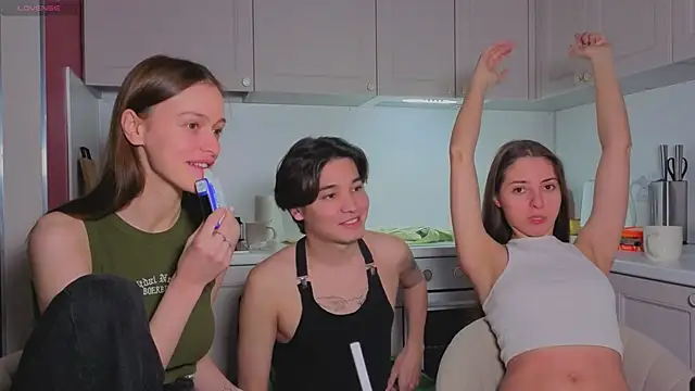 fcjuicy pussy online show from November 27, 10:16 am