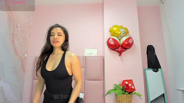 soyzarahtorres online show from October 2, 11:41 pm