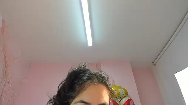 soyzarahtorres online show from November 28, 10:10 pm