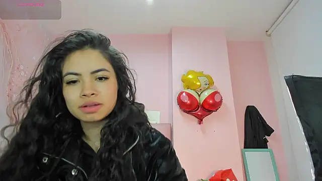 soyzarahtorres online show from October 8, 11:16 pm