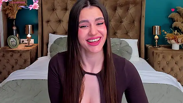 CalyMoon online show from April 2, 7:09 pm