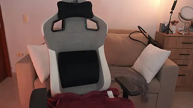 anyacutex online show from February 12, 7:57 pm