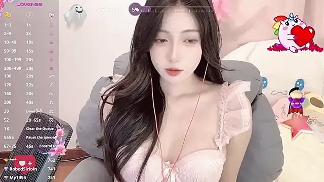 Snapshot of -Tilana- chatting on March 1, 5:42 am -Tilana- online show from March 1, 5:42 am