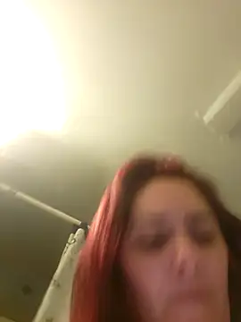 lilbishmiss online show from April 4, 2:51 am