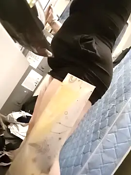 Snapshot of lilbishmiss chatting on February 5, 7:50 am lilbishmiss online show from February 5, 7:50 am