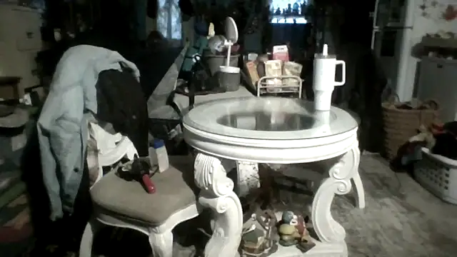 lilbishmiss online show from March 4, 12:46 pm