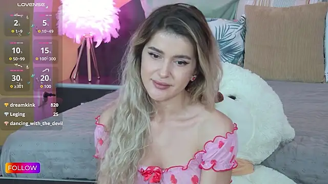 Sarah-Hart online show from March 10, 9:23 am