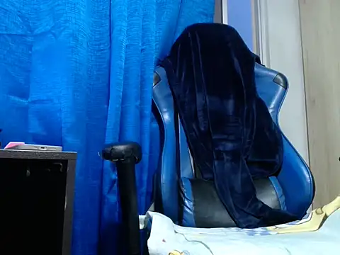 Snapshot of Erotic_latina chatting on March 17, 11:13 pm Erotic latina online show from March 17, 11:13 pm