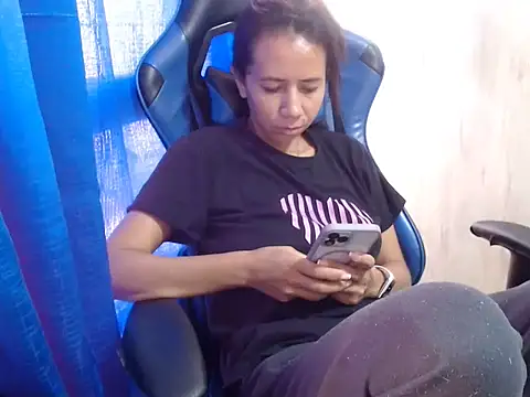 Snapshot of Erotic_latina chatting on March 19, 12:45 pm Erotic latina online show from March 19, 12:45 pm