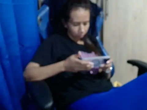 Snapshot of Erotic_latina chatting on March 19, 12:26 am Erotic latina online show from March 19, 12:26 am
