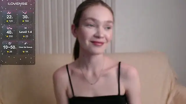 stellapayne1 online show from December 1, 6:42 pm