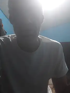 hugosafado333 online show from September 22, 12:16 am