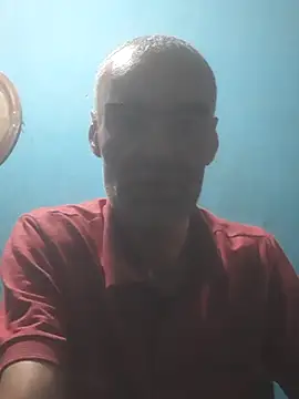 hugosafado333 online show from October 19, 3:31 am