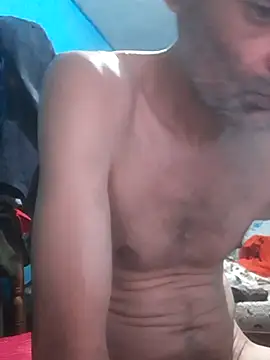 Snapshot of hugosafado333 chatting on November 5, 3:09 am hugosafado333 online show from November 5, 3:09 am