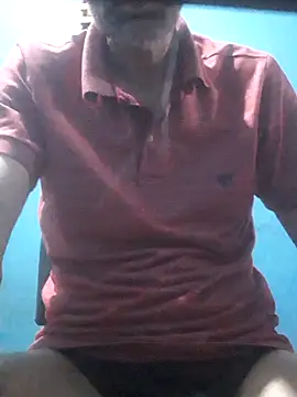 Snapshot of hugosafado333 chatting on October 31, 3:58 am hugosafado333 online show from October 31, 3:58 am