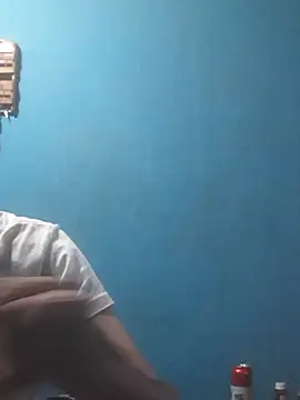 Snapshot of hugosafado333 chatting on October 23, 4:44 am hugosafado333 online show from October 23, 4:44 am